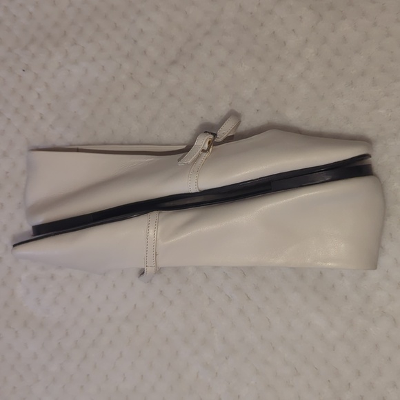 Zara Cream Mary Jane Flats - Picture 5 of 7